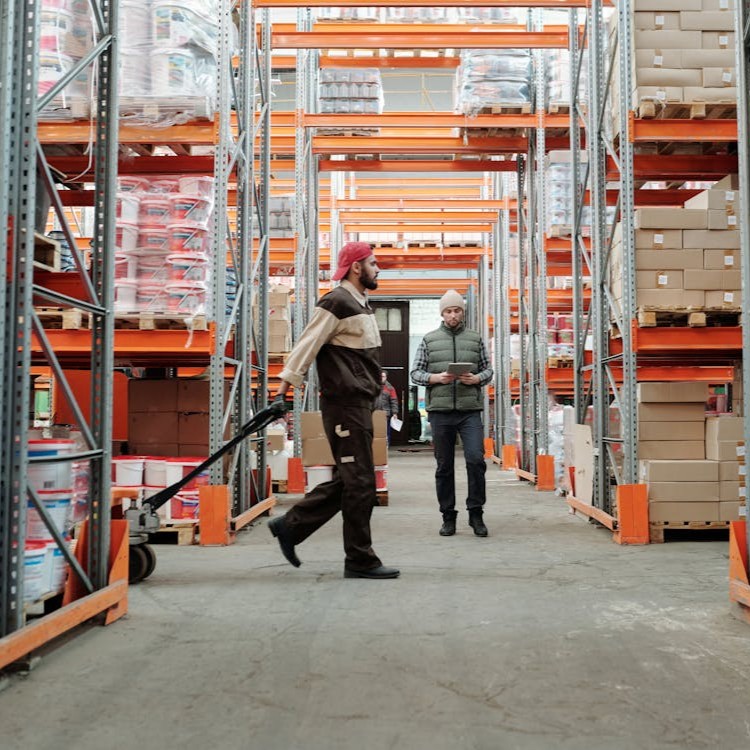 Lucrător Producție & Order Picker – Fabrică de Carne de Pui